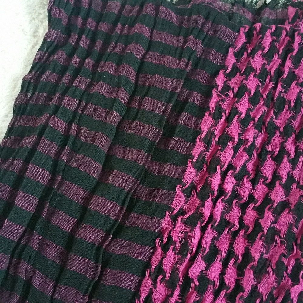 Checkered scarf - Picture 3 of 3