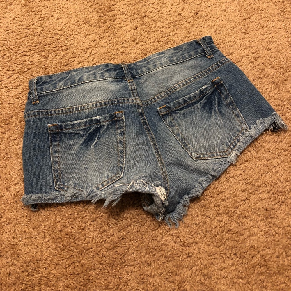 Shorts - Picture 2 of 2
