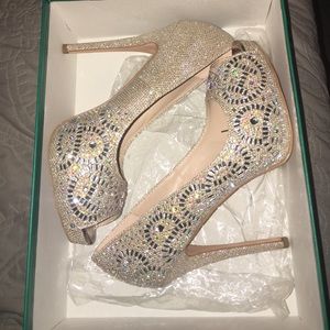 Lauren Lorraine crystal peep-toe pumps