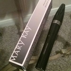 Mary Kay Ultimate Mascara ~ Black
