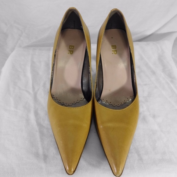 BP Shoes - BP Tan Leather High Heels Size 4 Medium
