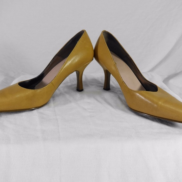BP Tan Leather High Heels Size 4 Medium - Picture 4 of 8