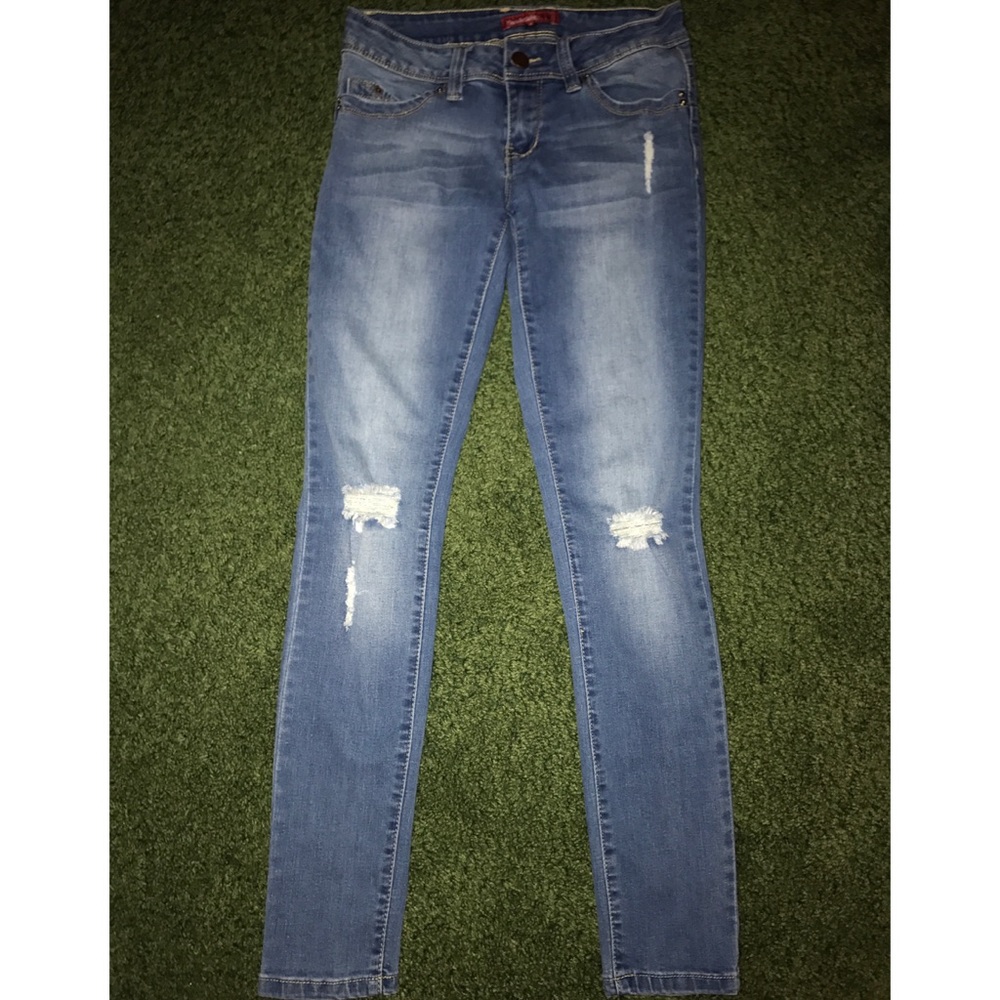 YMI Distressed Jeans / WannaBettaButt