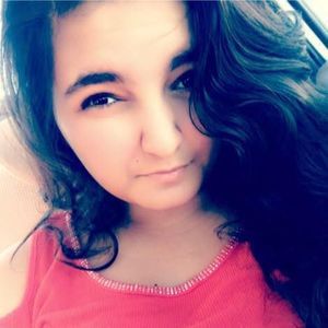 Meet your Posher, Katelyn