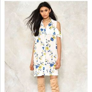 Nasty gal Erin cold shoulder dress size M/L NWOT