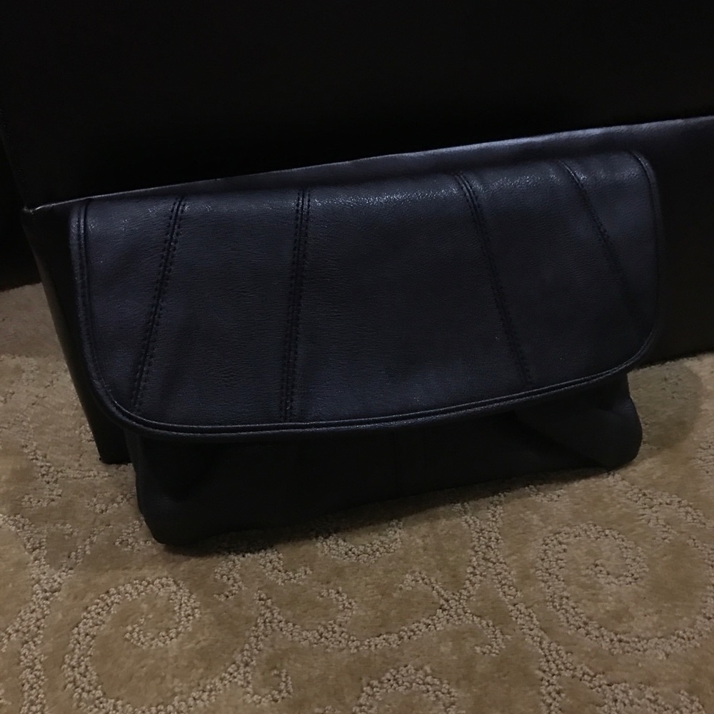 👛 - Picture 5 of 6