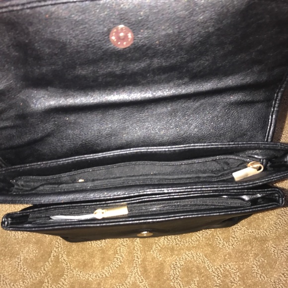 👛 - Picture 3 of 6