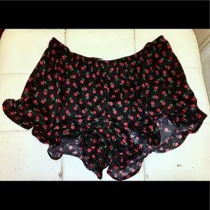 AUDREY 3+1  Red Rose print. (NEVER WORN)