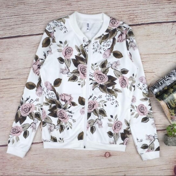 ✨Floral Patterned Zip Up Baseball Jacket✨ - Picture 2 of 4