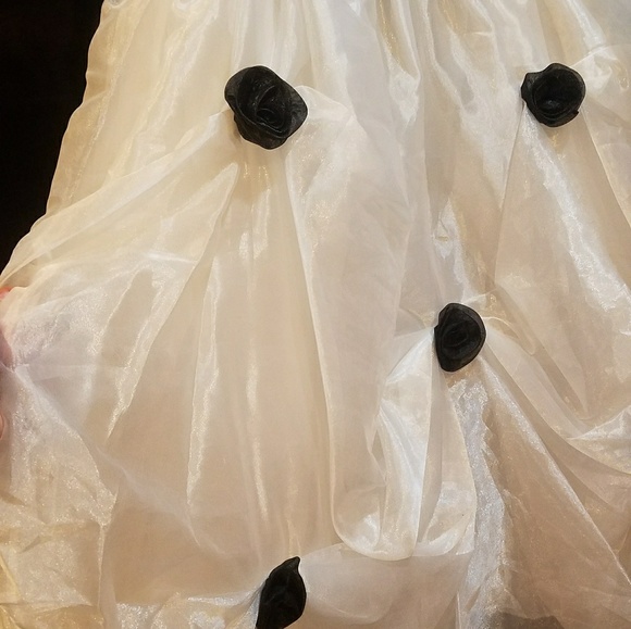 Dress - Picture 4 of 5