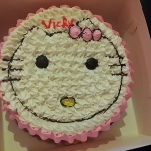 Meet your Posher, Vicky