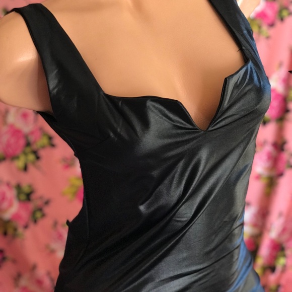 Bombshell barbie vinyl faux vegan leather dress bodycon pencil sheath pinup sexy - Picture 6 of 11