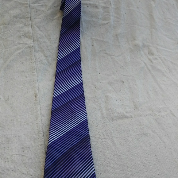 Dress Tie - Picture 3 of 4