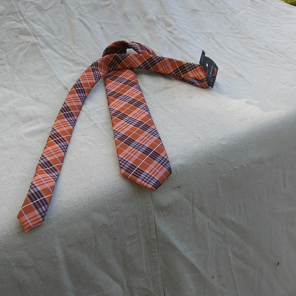 Dress Tie - Picture 4 of 4