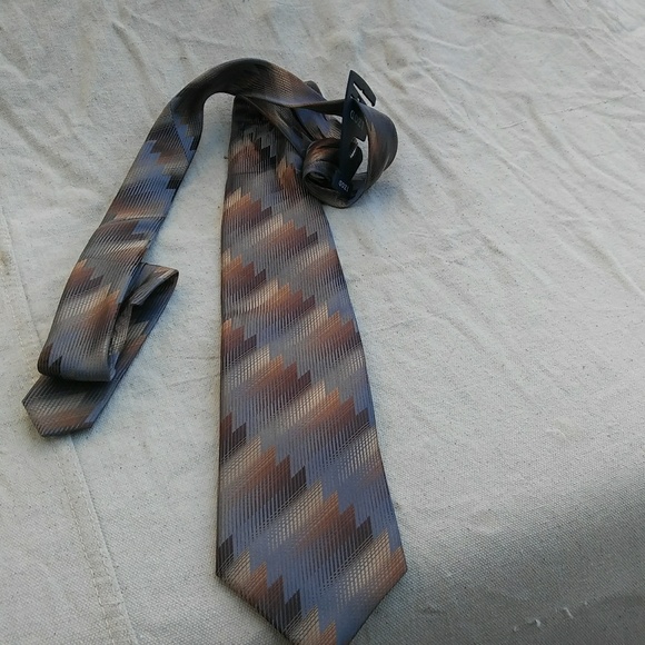Dress Tie - Picture 3 of 5