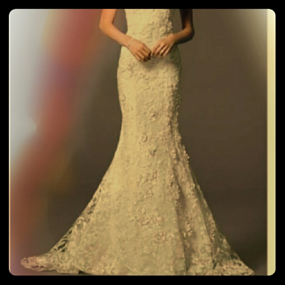 Oleg cassini wedding dress