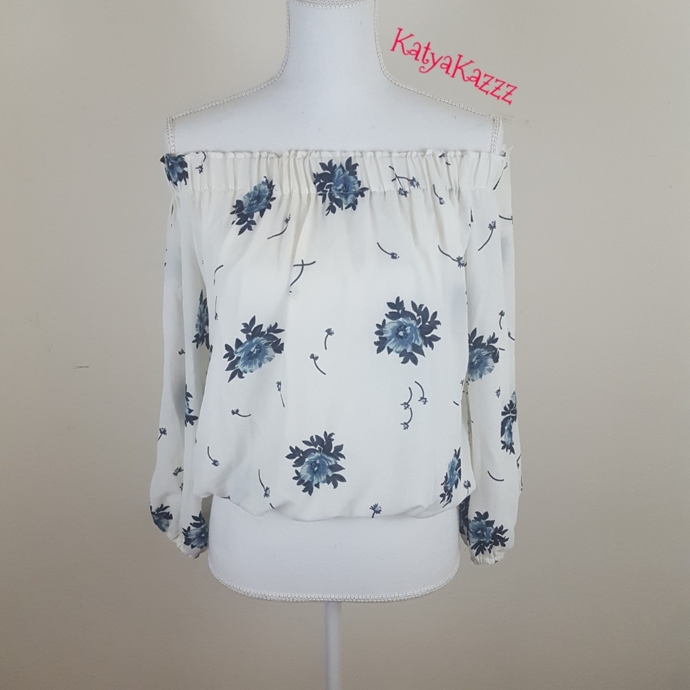 ♥️NWOT♥️PEASANT TOP♥️