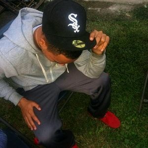 Meet your Posher, Emmanuel