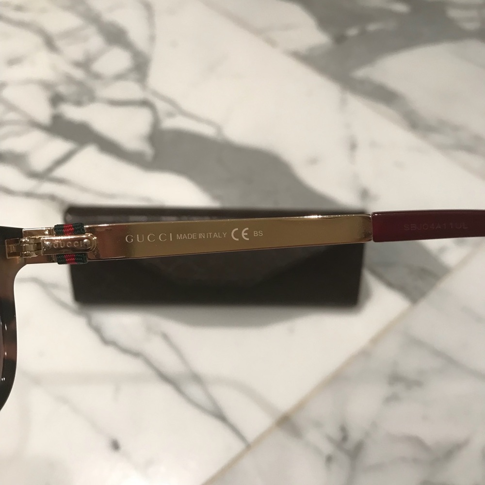 HP,$ firm, 5⭐️ New Gucci Eyeglasses w/Case, Cloth - Picture 6 of 8