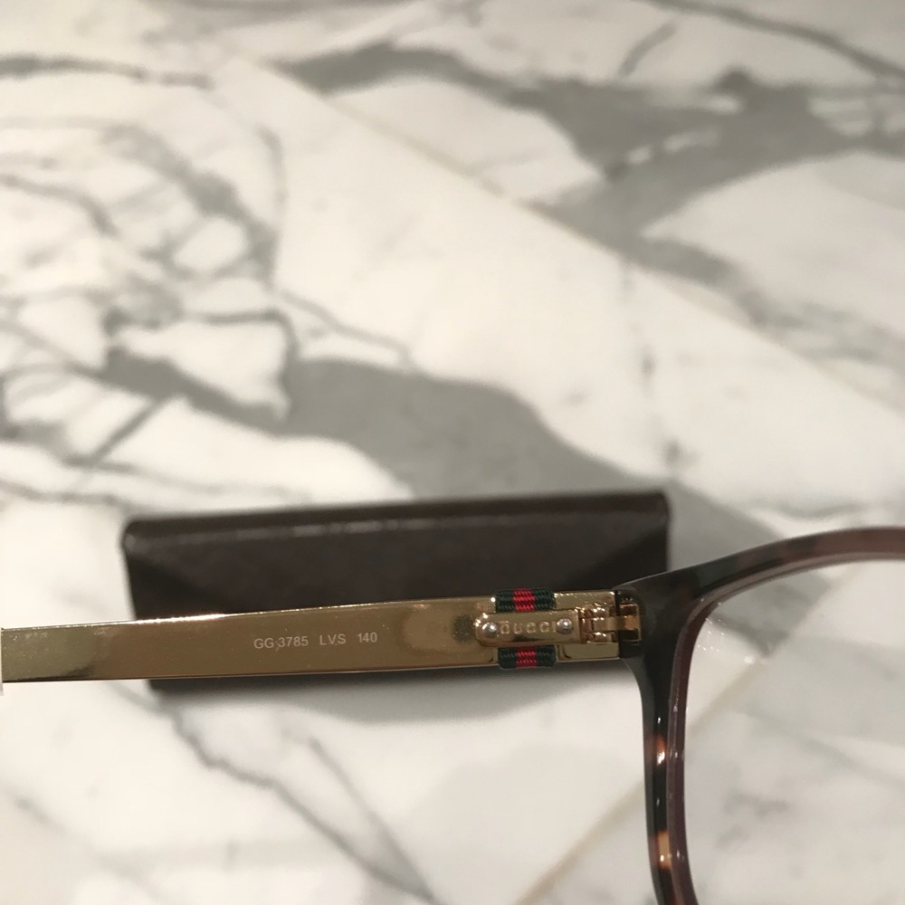 HP,$ firm, 5⭐️ New Gucci Eyeglasses w/Case, Cloth - Picture 8 of 8