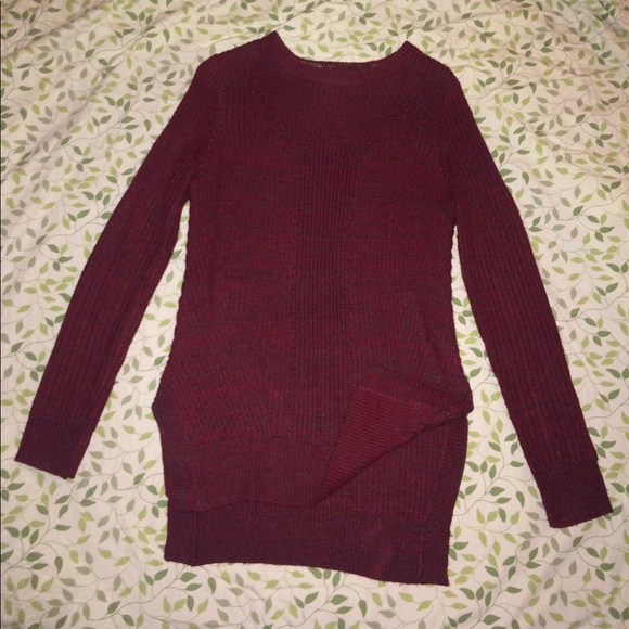 Red sweater - Picture 2 of 4