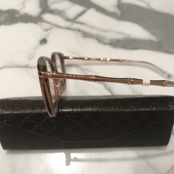 ❌SOLD OUT❌🔥Gucci Eyeglasses w/ Case & Cloth❤️ - Picture 4 of 8