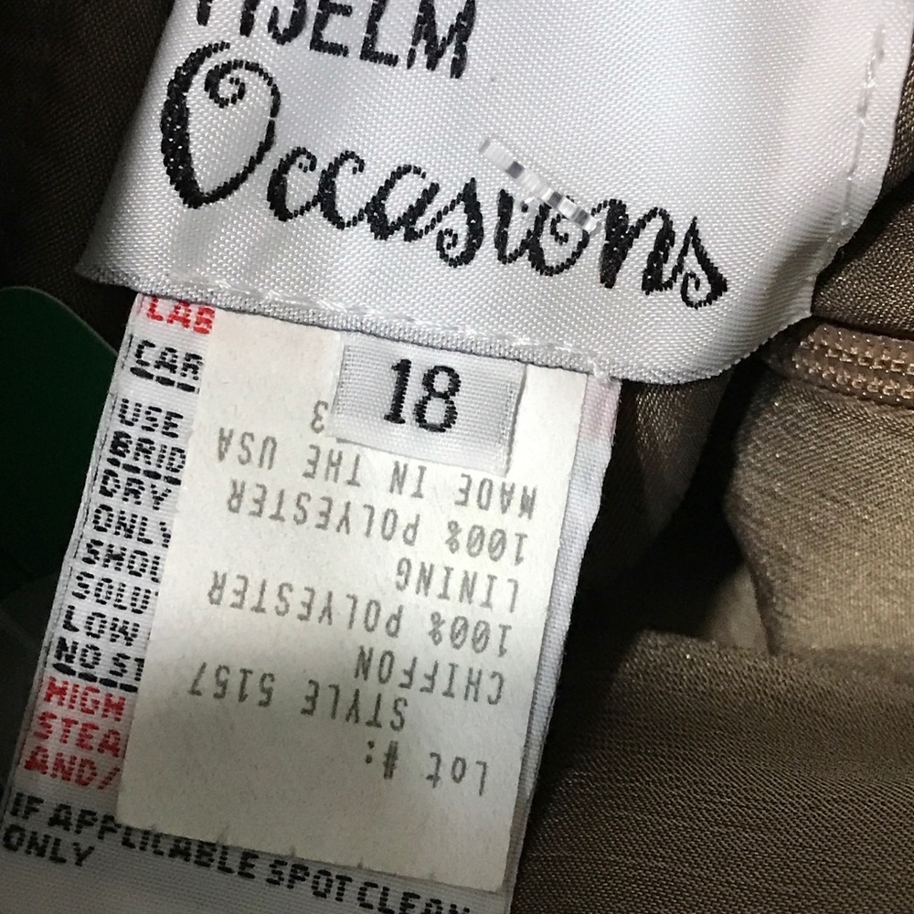 Coming! JIM HJELM OCCASIONS Bridesmaid/Prom Dress - Picture 2 of 4