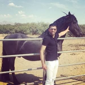 Meet your Posher, Awais