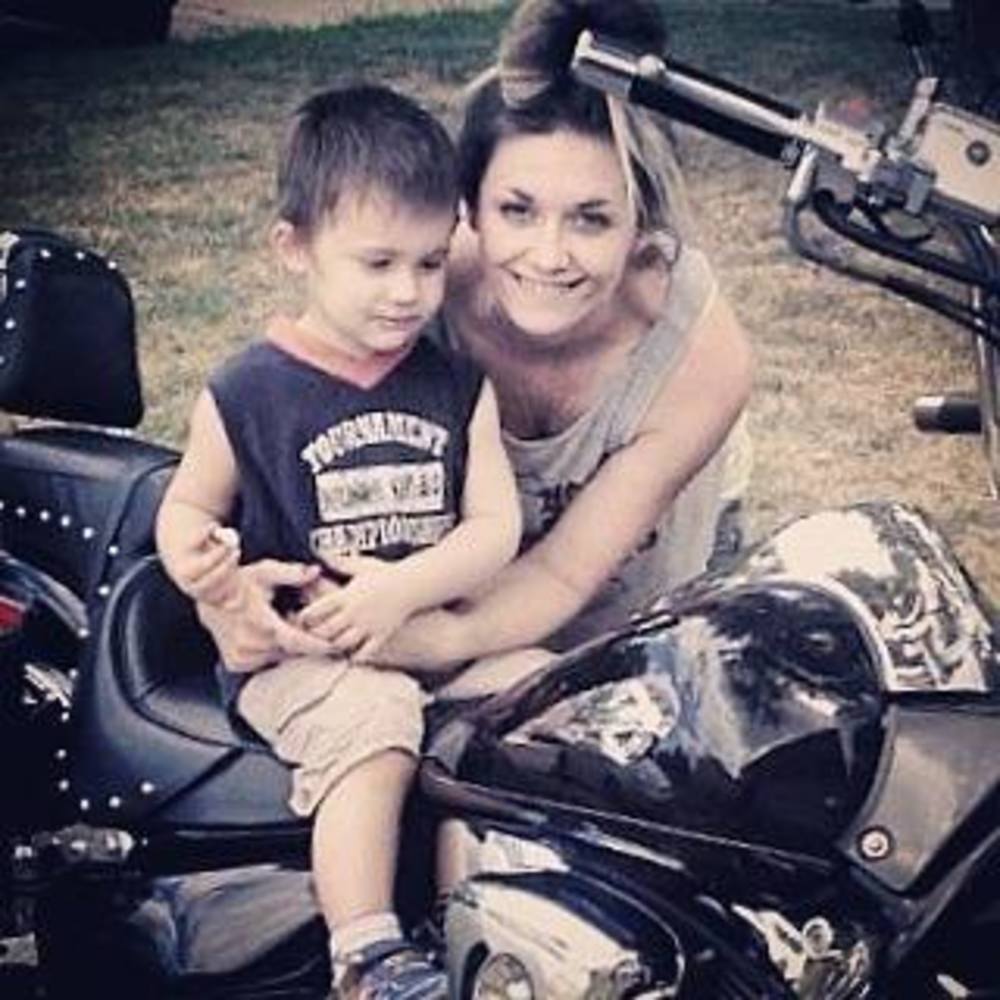 Meet your Posher, Crystal