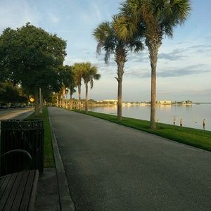 Meet your Posher, Robert