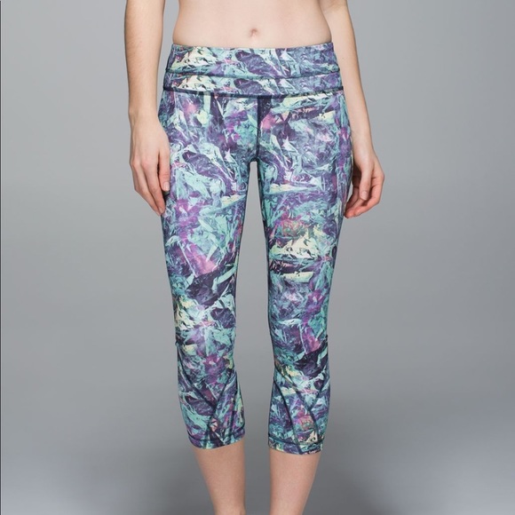 Lululemon Run Inspire II Crop Iridescent Multi - Picture 1 of 6