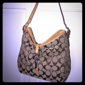 Authentic COACH Signature Design Shoulder Handbag