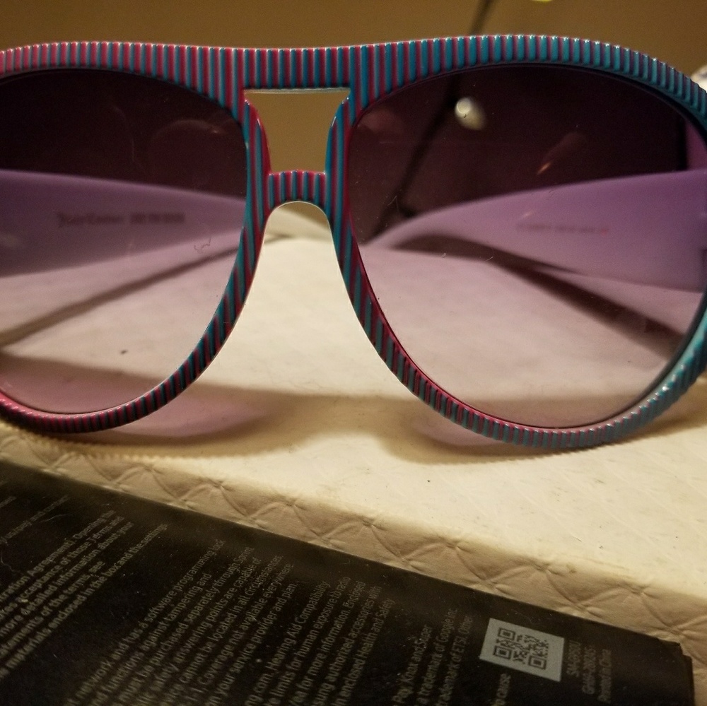 JUICY COUTURE Sunglasses Color Pink & Baby Blue🦊