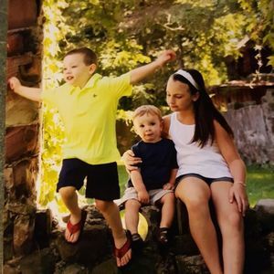 Meet your Posher, Dennis