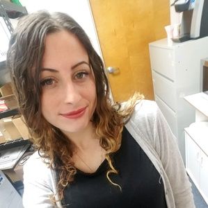 Meet your Posher, Arielle