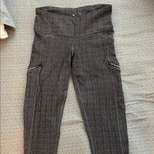 Athleta Capris black/white SZ XS