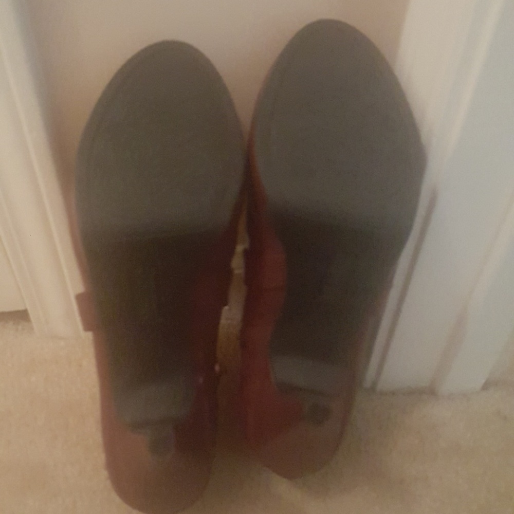 Boots - Picture 5 of 5
