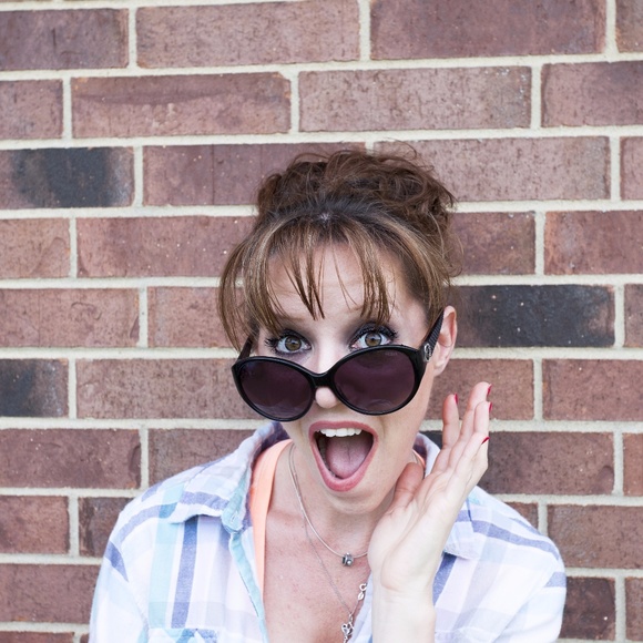 Meet your Posher, Laura - Picture 8 of 8