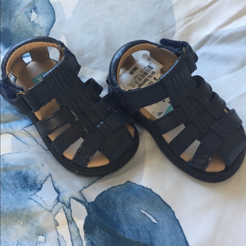 NEW size 2 baby navy leather sandals