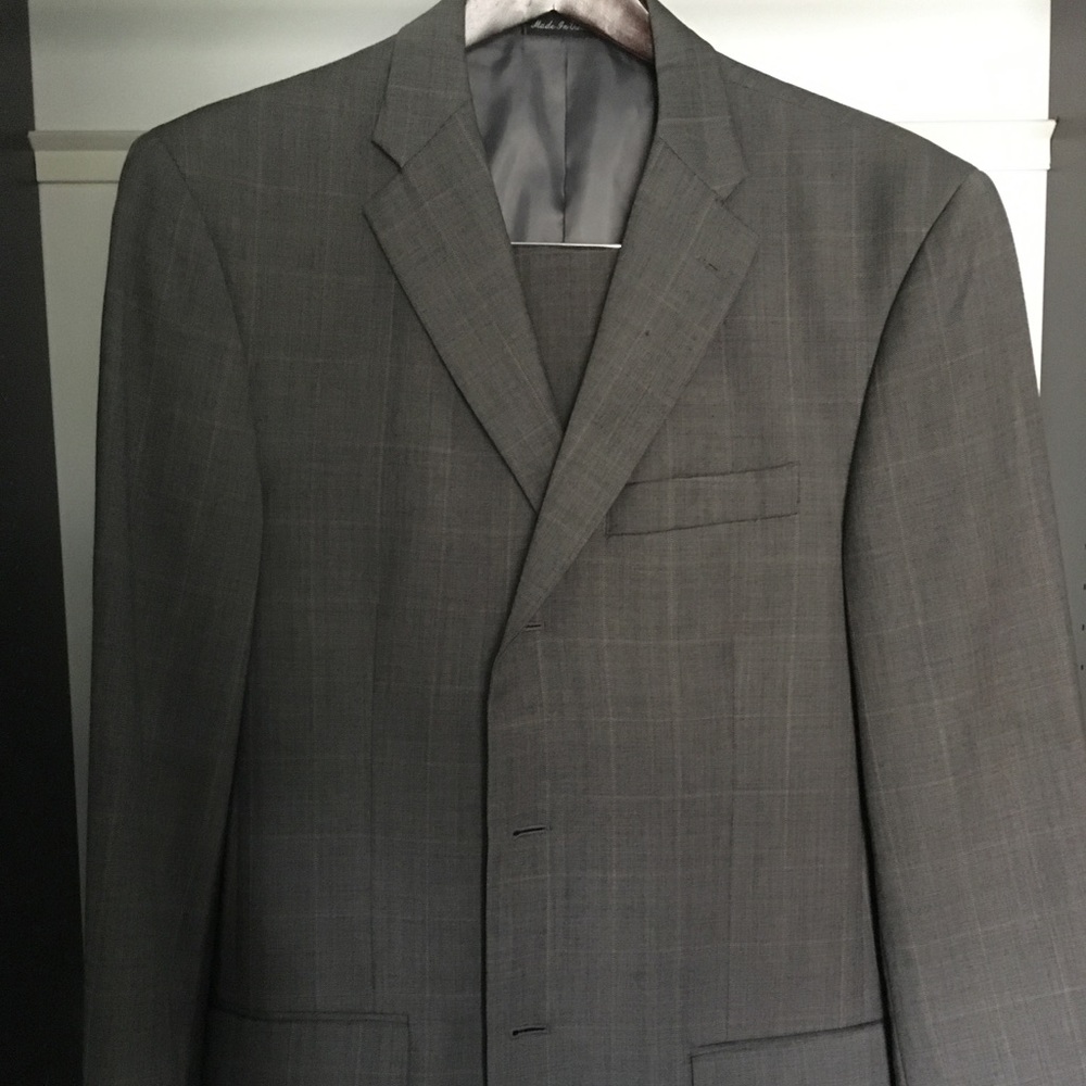 Perry Ellis Portfolio  grey window pane suit