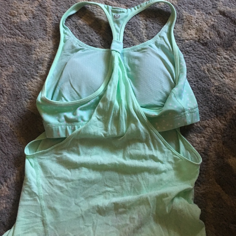 Lululemon tank