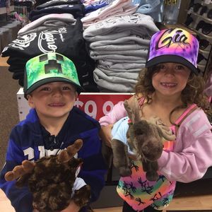 Meet your Posher, Nikki