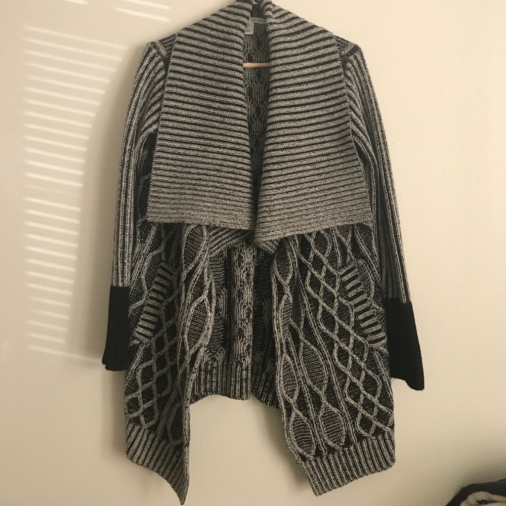 SALE💕Max Studio✨Heavy wool/alpaca blend cardigan