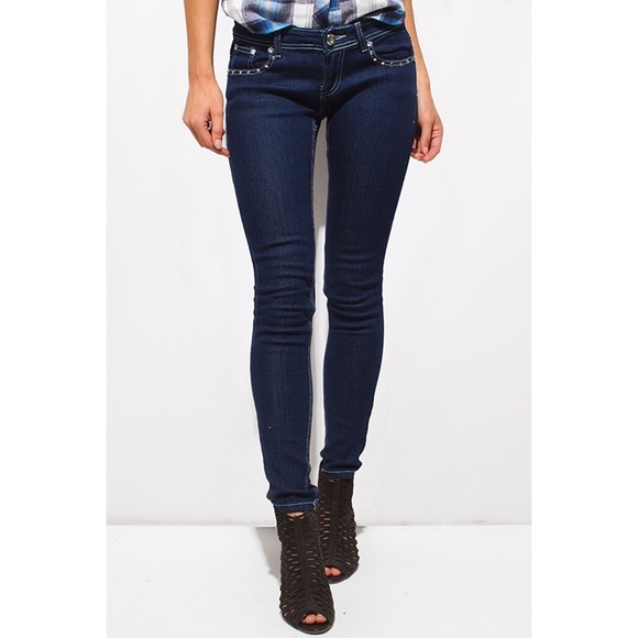 🥇STUDDED SKINNY JEANS - Picture 2 of 6