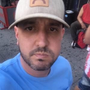 Meet your Posher, Nicolas