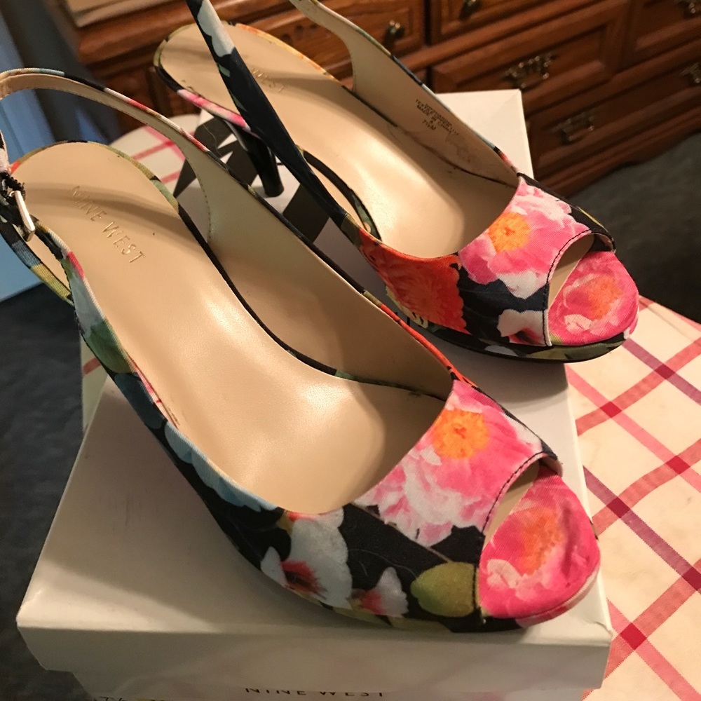 9 West heels