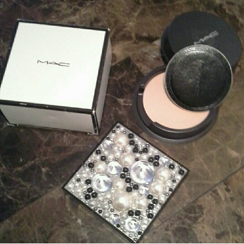 Mac Stylistics Collection Sheer Mystery Powder.NIB