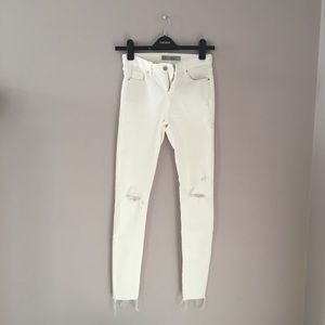 Topshop 'Leigh' White distressed Jeans