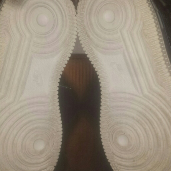 Nike Air Force One Mid. - Picture 4 of 4