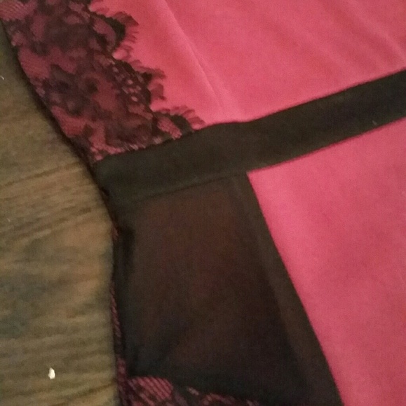 Wine-Colored Dress w/Mesh Inserts & Lace - Picture 3 of 4